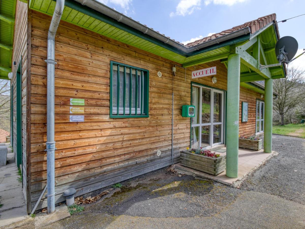 Vacancéole - Les Chalets de la Chazotte Saint-Jacques-dʼAmbur Extérieur photo