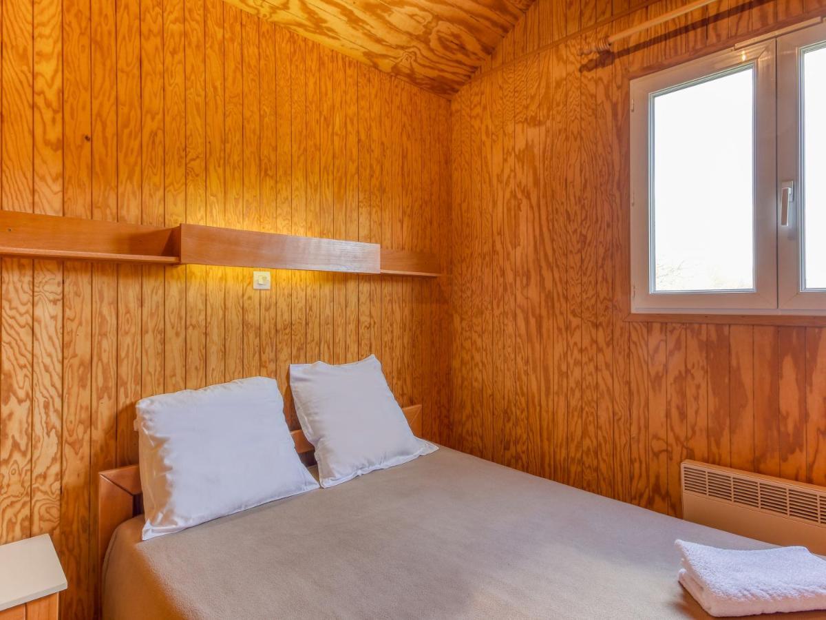 Vacancéole - Les Chalets de la Chazotte Saint-Jacques-dʼAmbur Extérieur photo